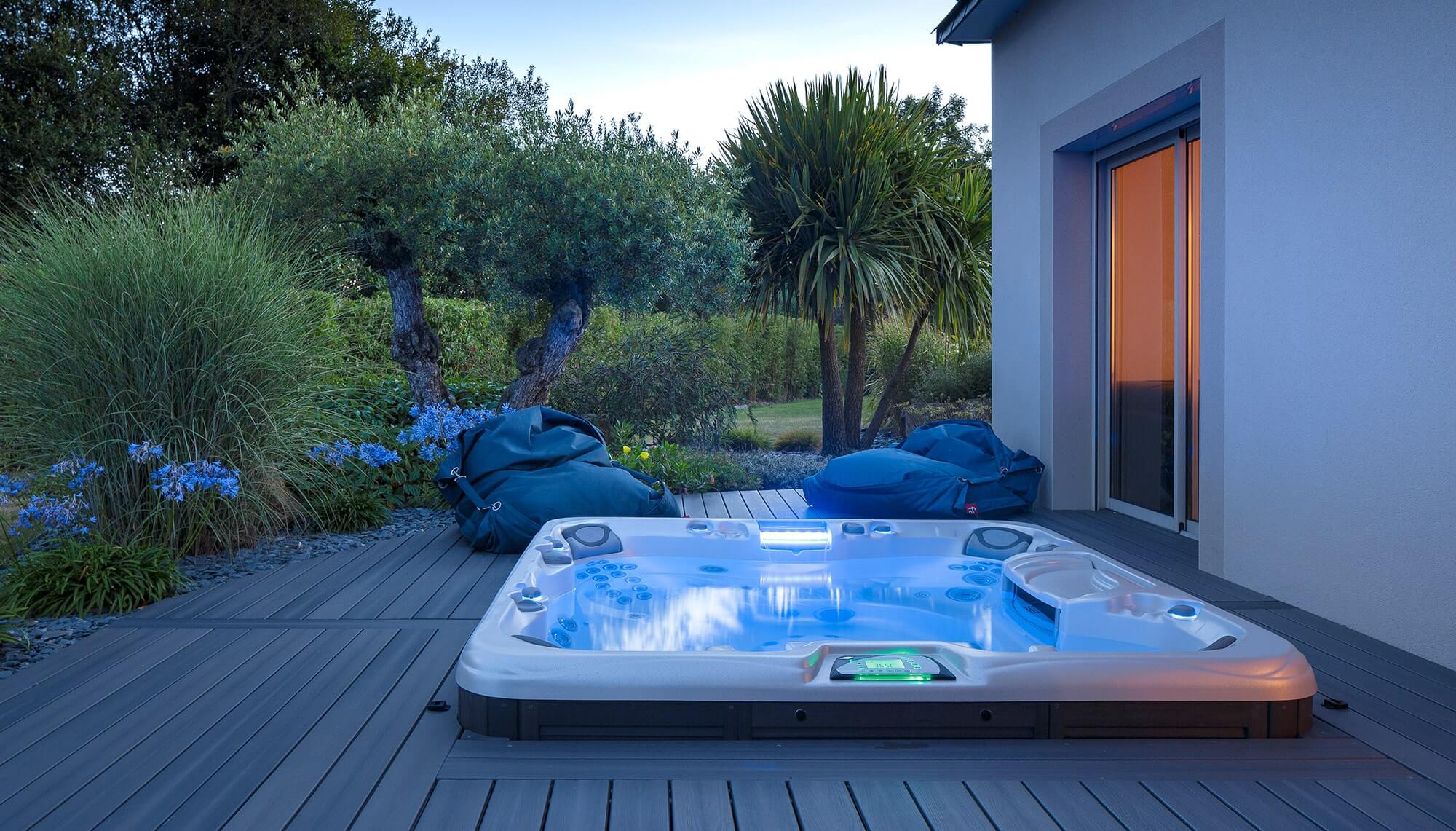 Backyard Spa & Leisure